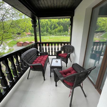 Castle Residence Apt. Eminescu Buşteni Exteriör bild